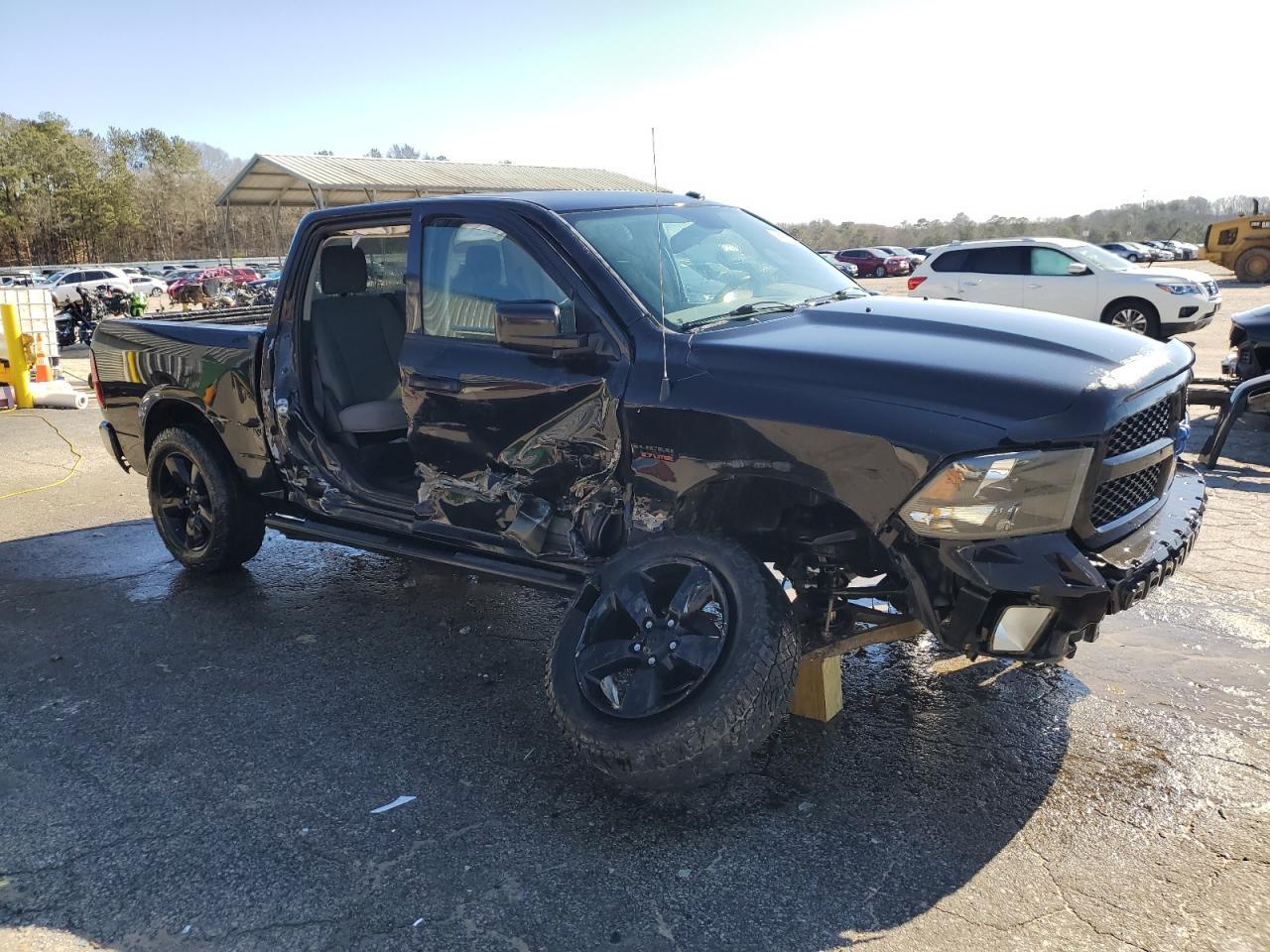 2015 RAM 1500 ST - Image 4
