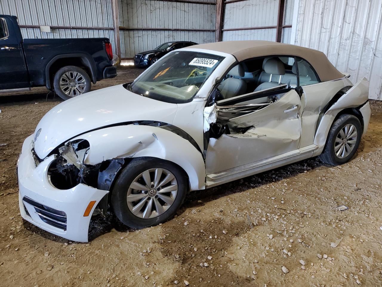 2019 VOLKSWAGEN BEETLE S