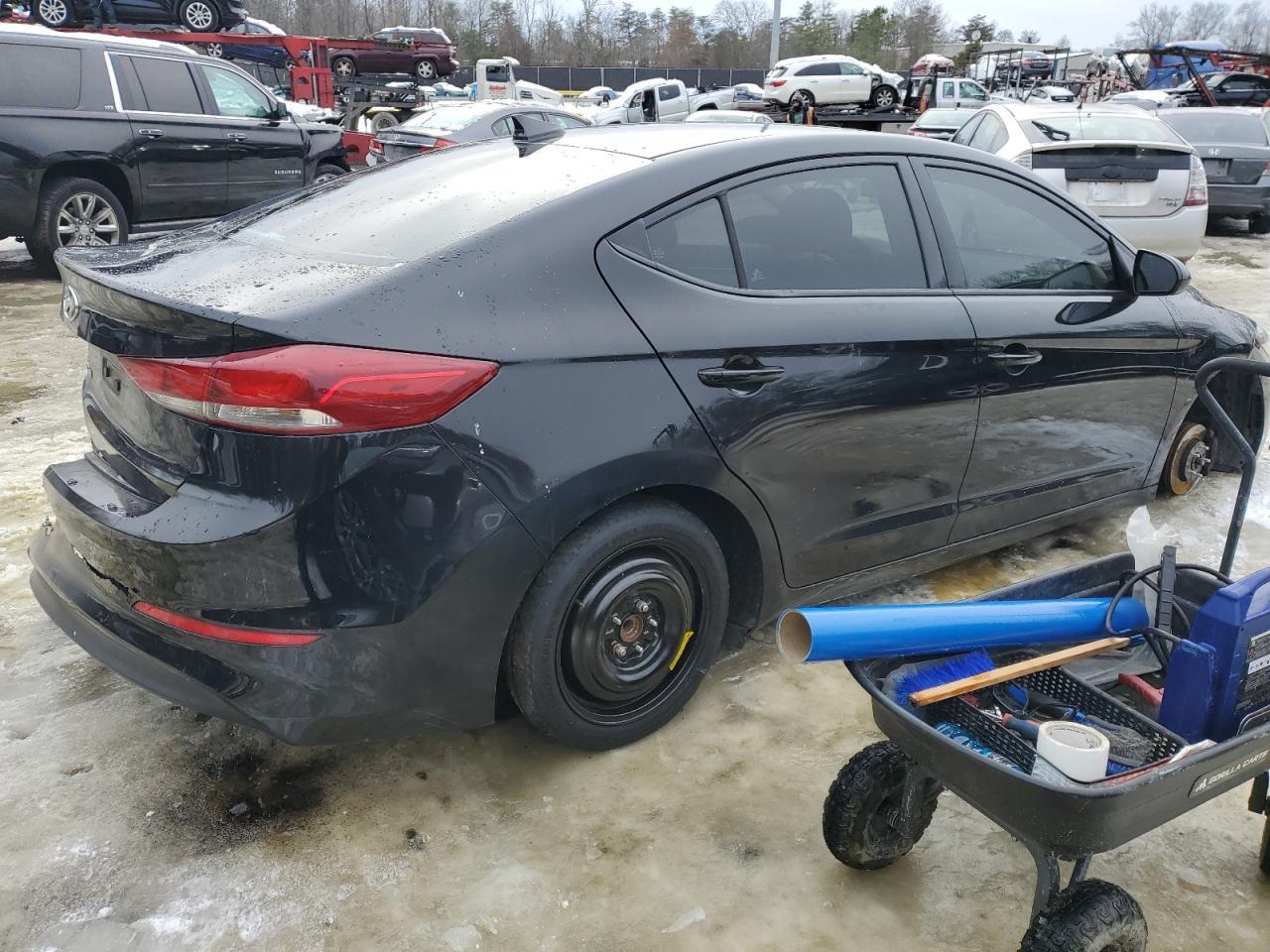 2018 HYUNDAI ELANTRA SE - Фото 3