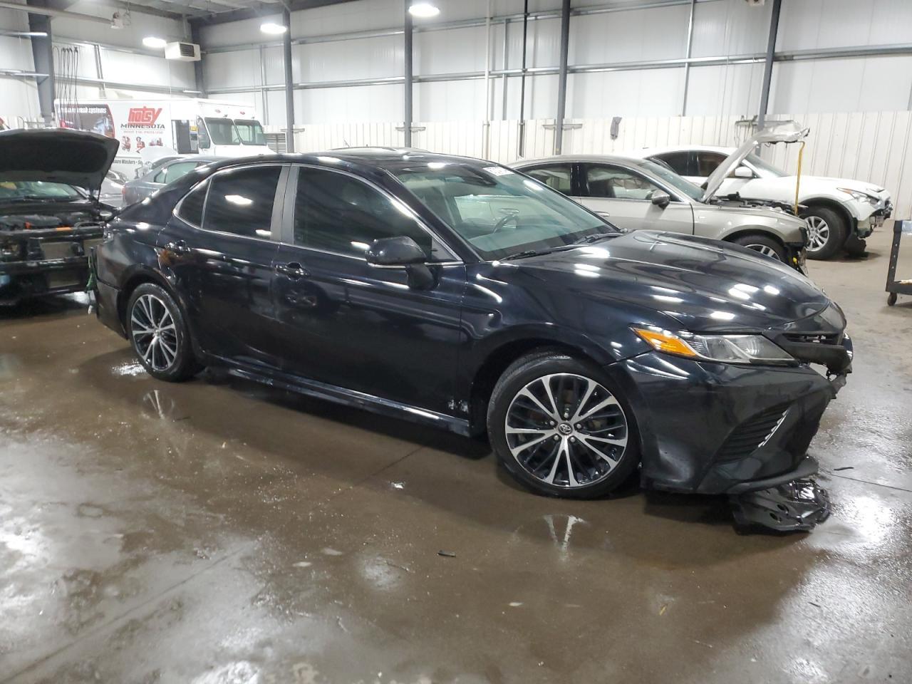2019 TOYOTA CAMRY L - Фото 4