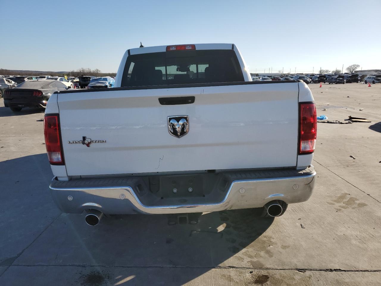 2015 RAM 1500 SLT - Image 6