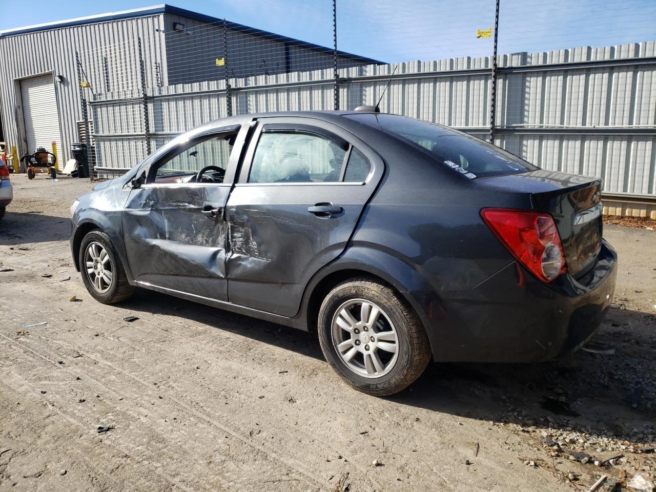 2016 CHEVROLET SONIC LT - Фото 2