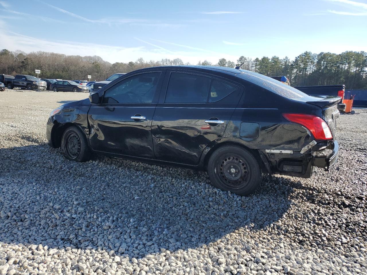 2016 NISSAN VERSA S - Фото 2