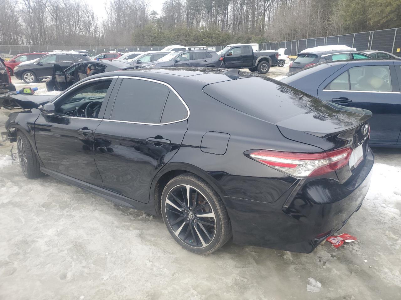 2019 TOYOTA CAMRY XSE - Фото 2
