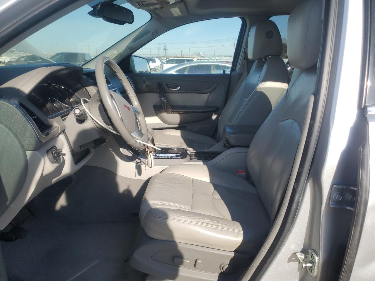 2016 GMC ACADIA SLT - Image 7