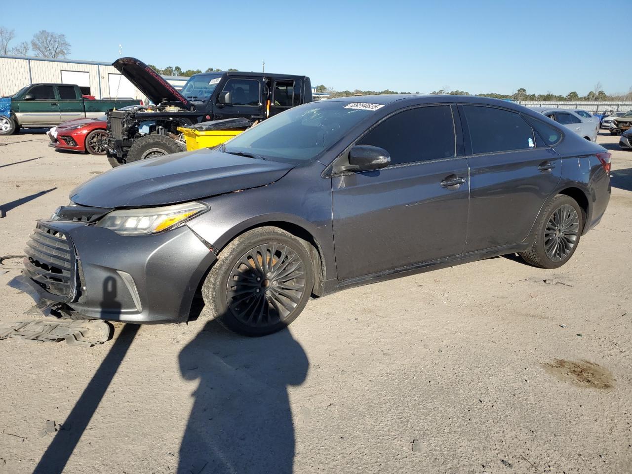2016 TOYOTA AVALON XLE