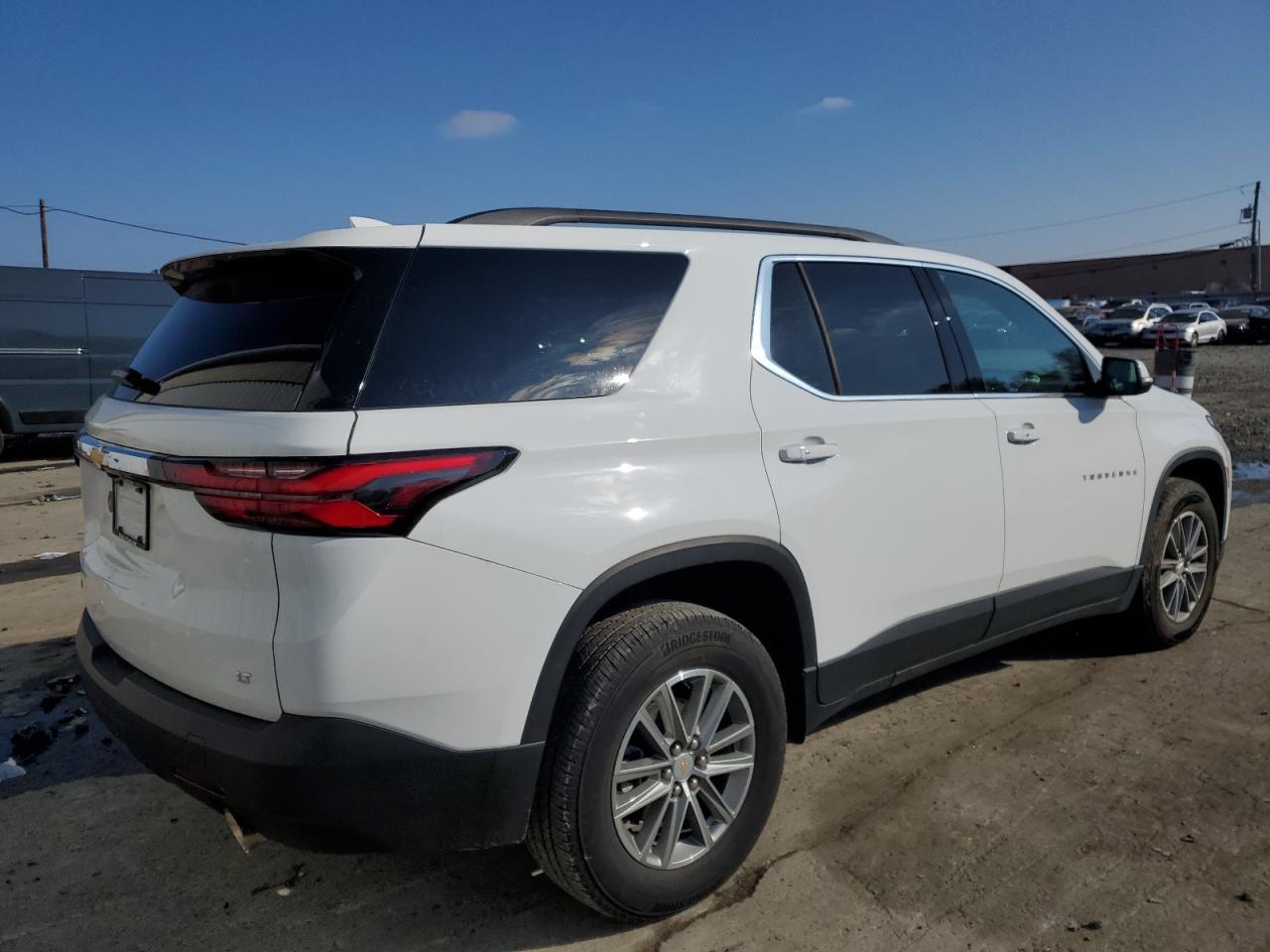 2023 CHEVROLET TRAVERSE L - Фото 3