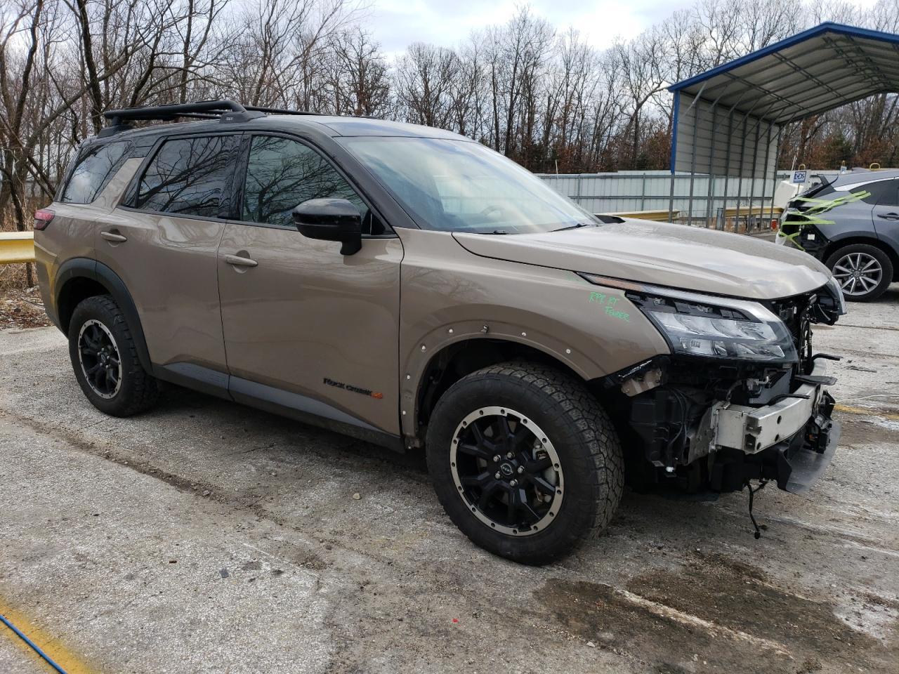 2023 NISSAN PATHFINDER - Фото 4