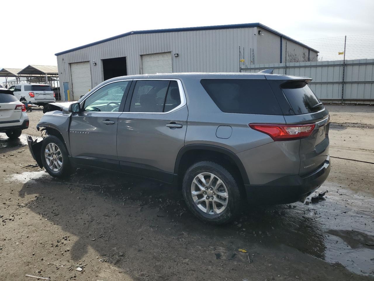 2021 CHEVROLET TRAVERSE L - Фото 2