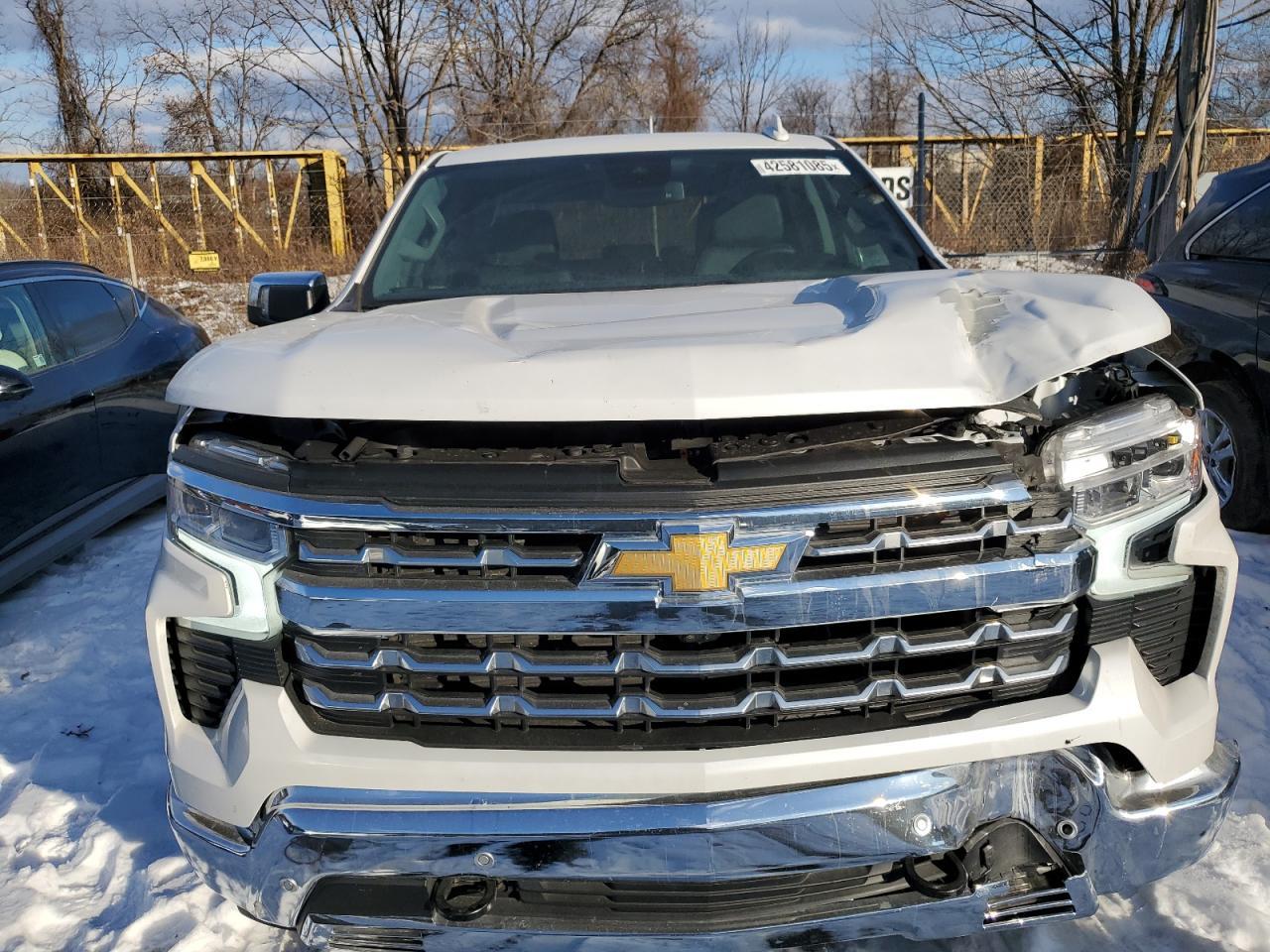 2023 CHEVROLET SILVERADO - Фото 5