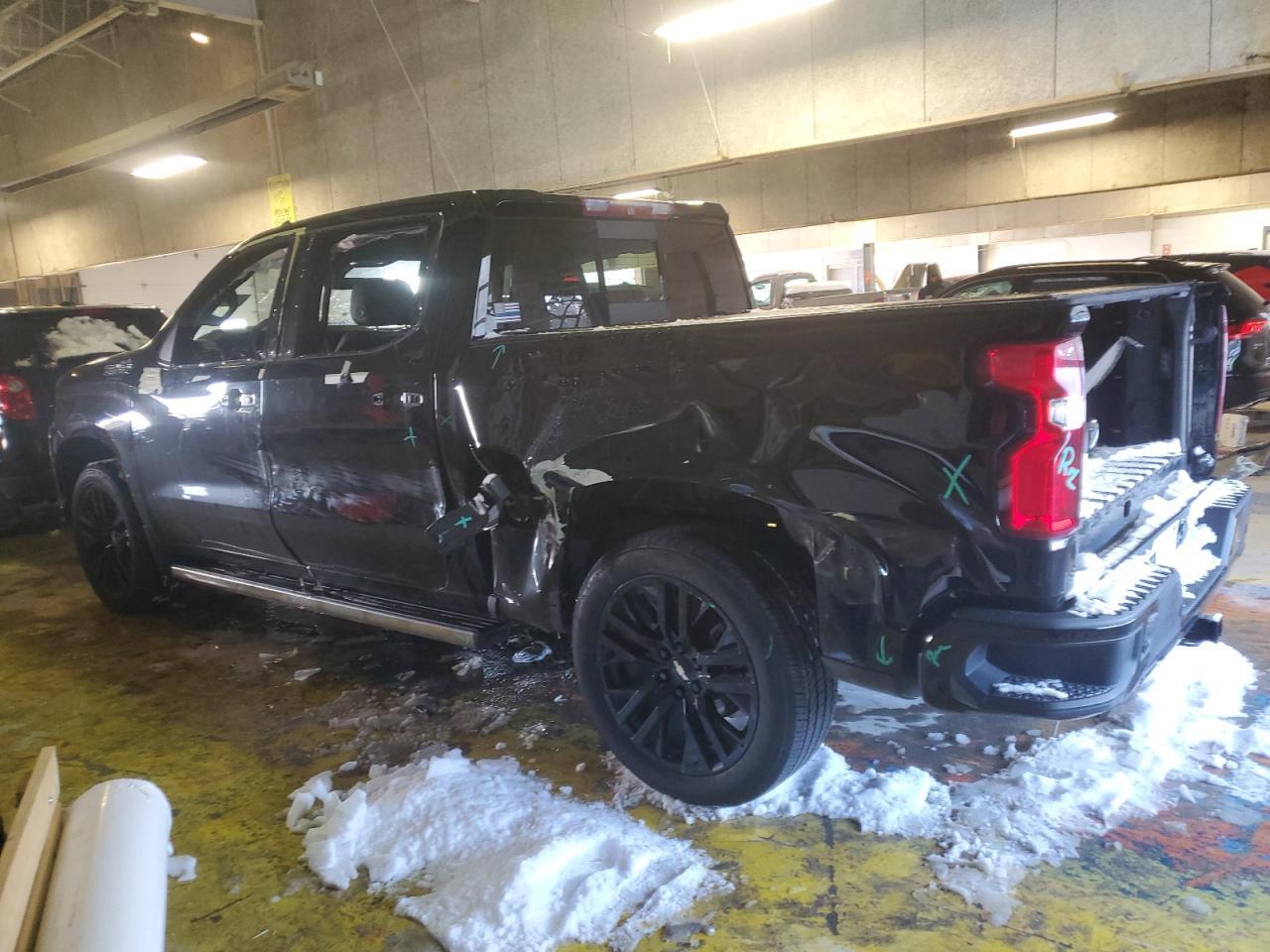 2019 CHEVROLET SILVERADO - Фото 2