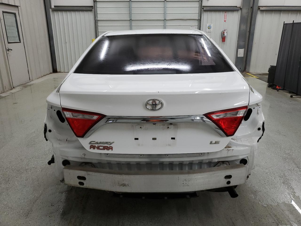 2016 TOYOTA CAMRY LE - Image 6