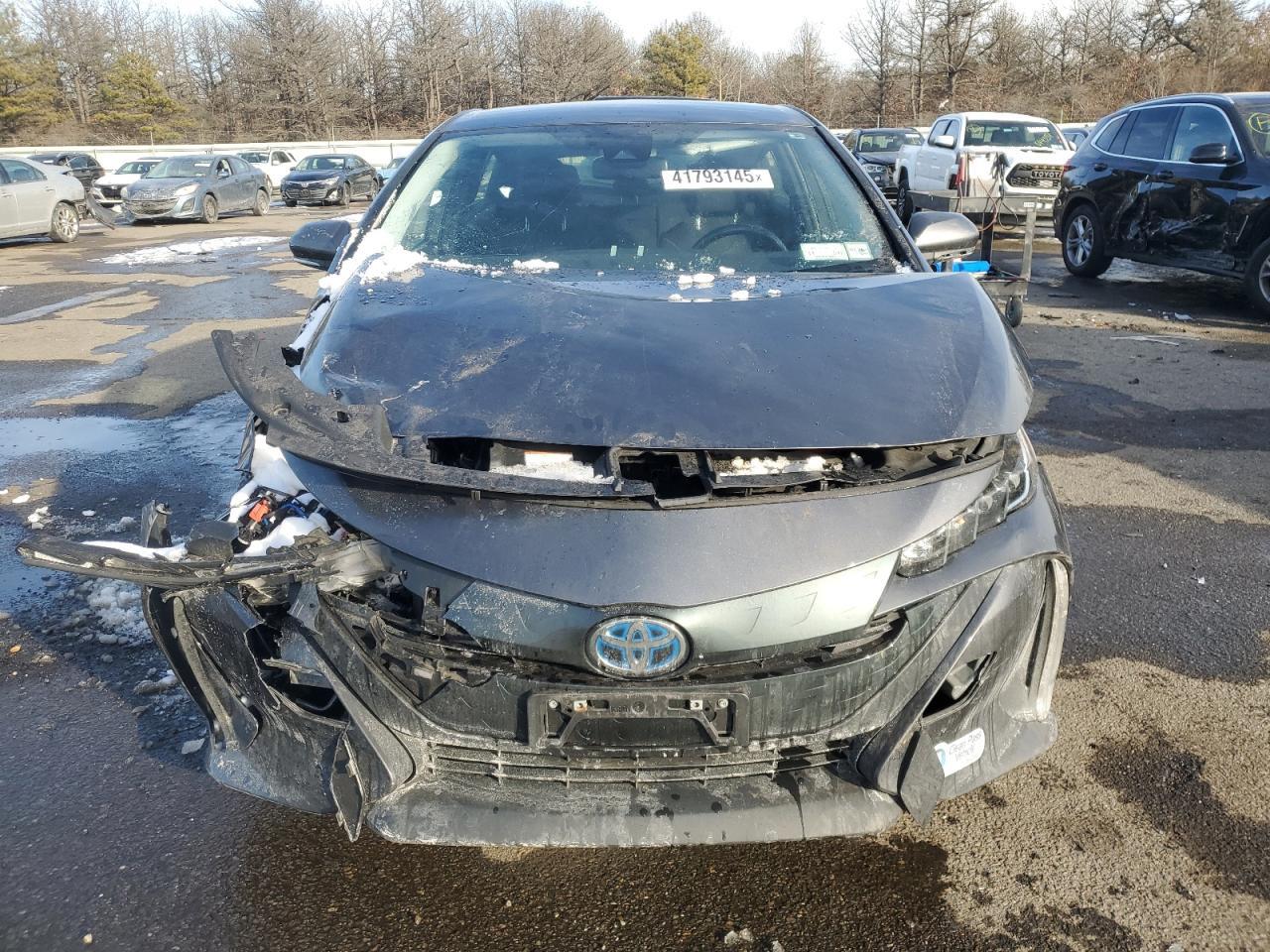 2022 TOYOTA PRIUS PRIM - Image 5