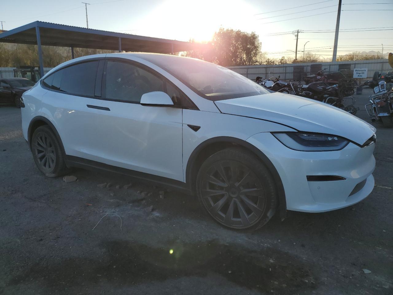2023 TESLA MODEL X - Image 4