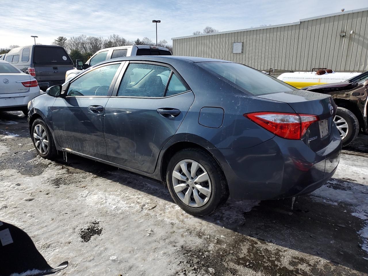2015 TOYOTA COROLLA L - Фото 2