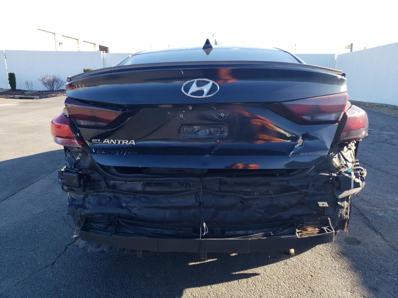 2018 HYUNDAI ELANTRA SE - Фото 6