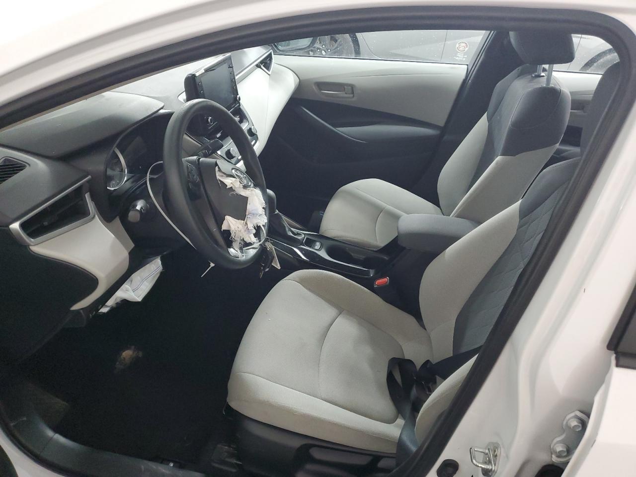 2022 TOYOTA COROLLA LE - Image 7