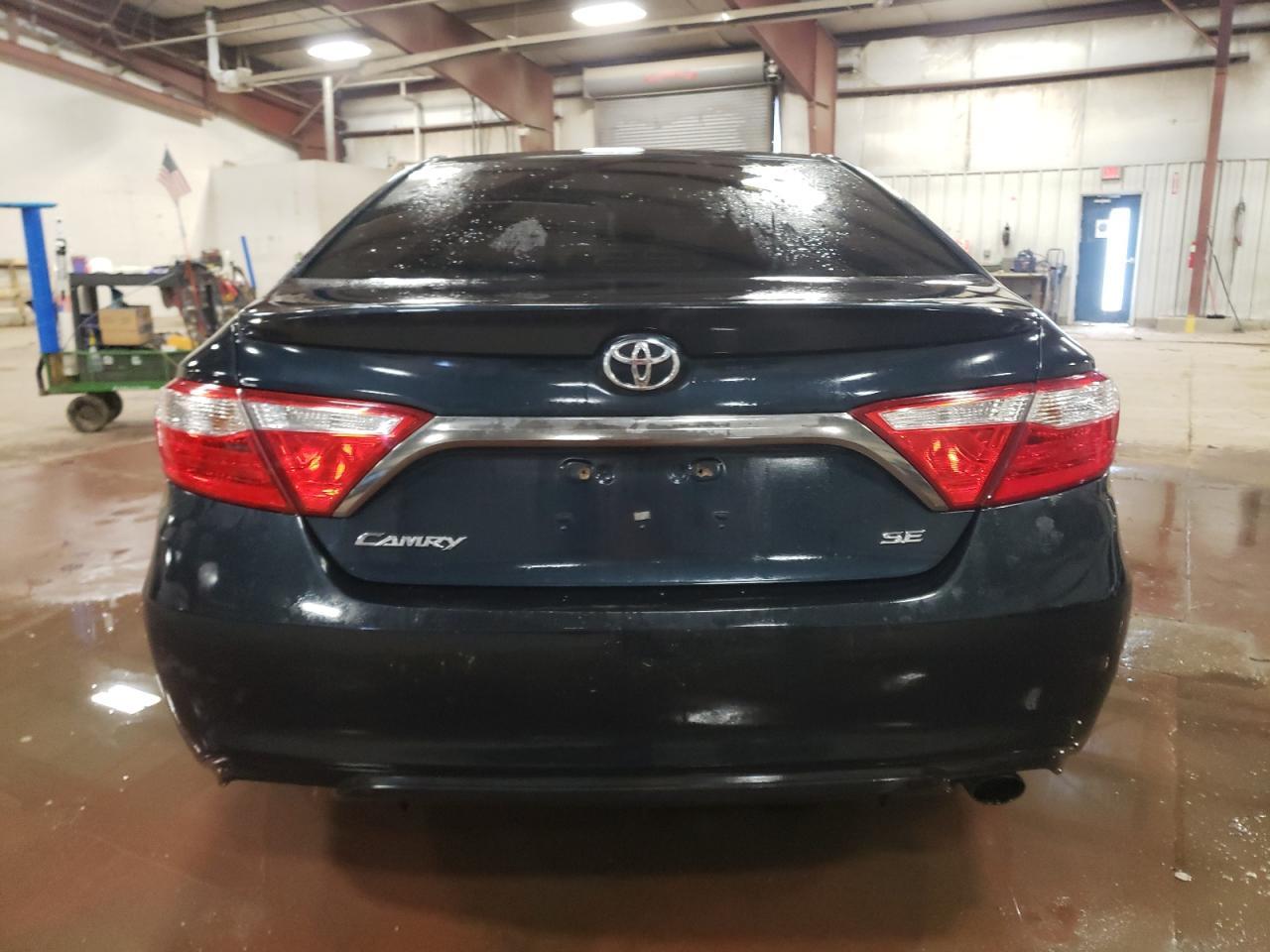 2016 TOYOTA CAMRY LE - Фото 6