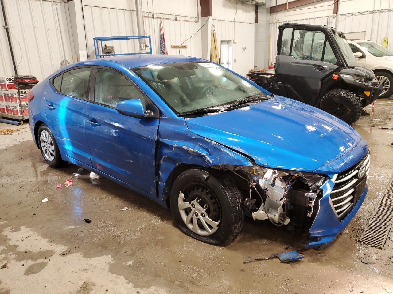 2018 HYUNDAI ELANTRA SE - Image 4