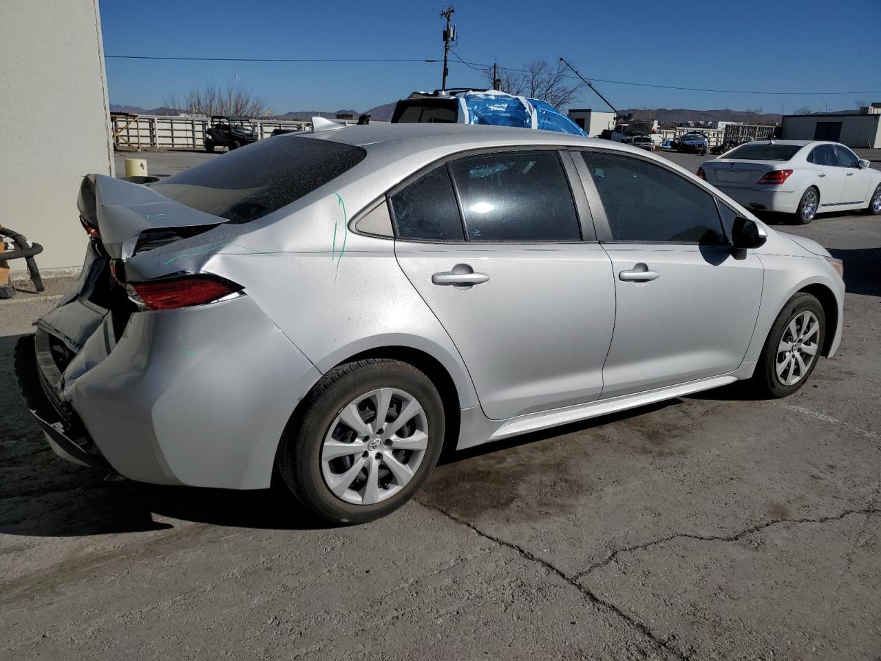 2022 TOYOTA COROLLA LE - Фото 3
