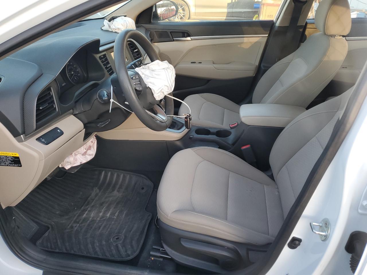 2019 HYUNDAI ELANTRA SE - Фото 7