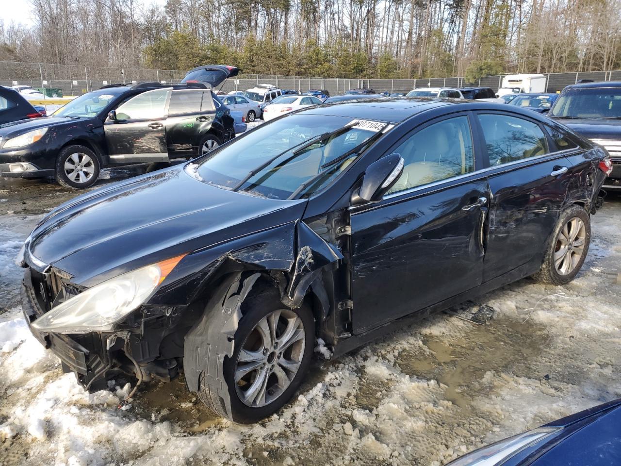 2011 HYUNDAI SONATA SE