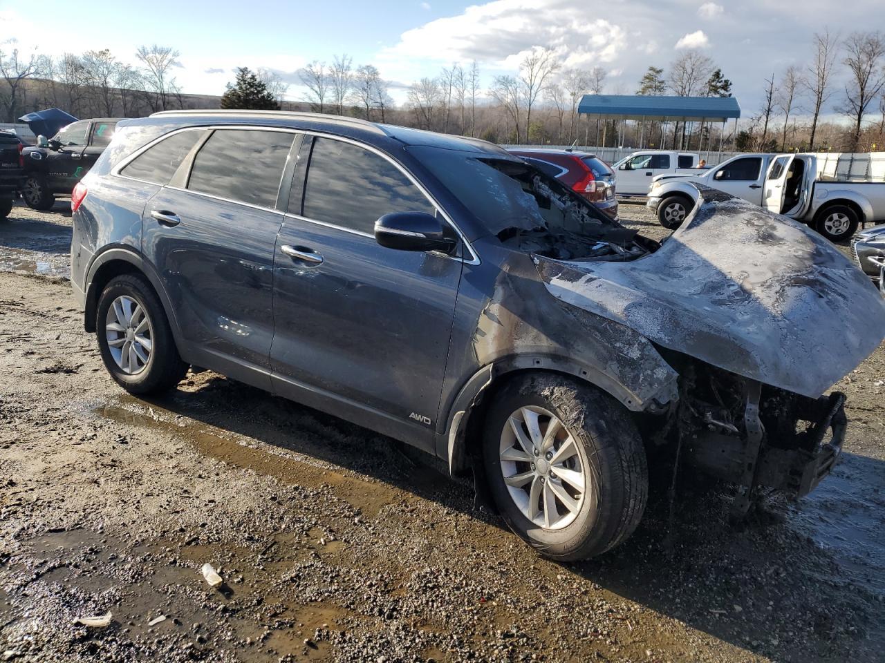 2016 KIA SORENTO LX - Image 4