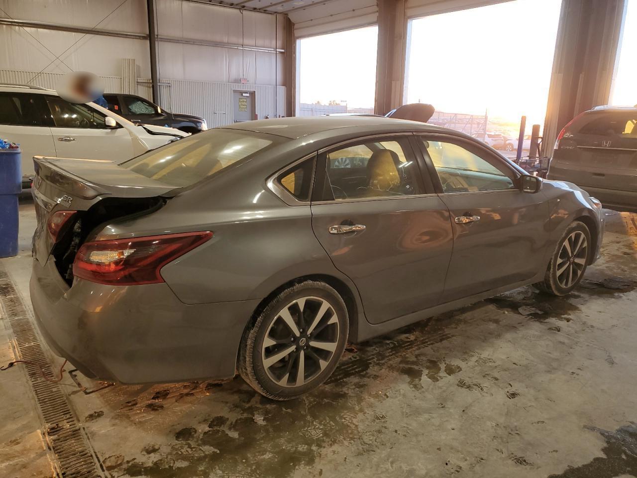 2018 NISSAN ALTIMA 2.5 - Фото 3