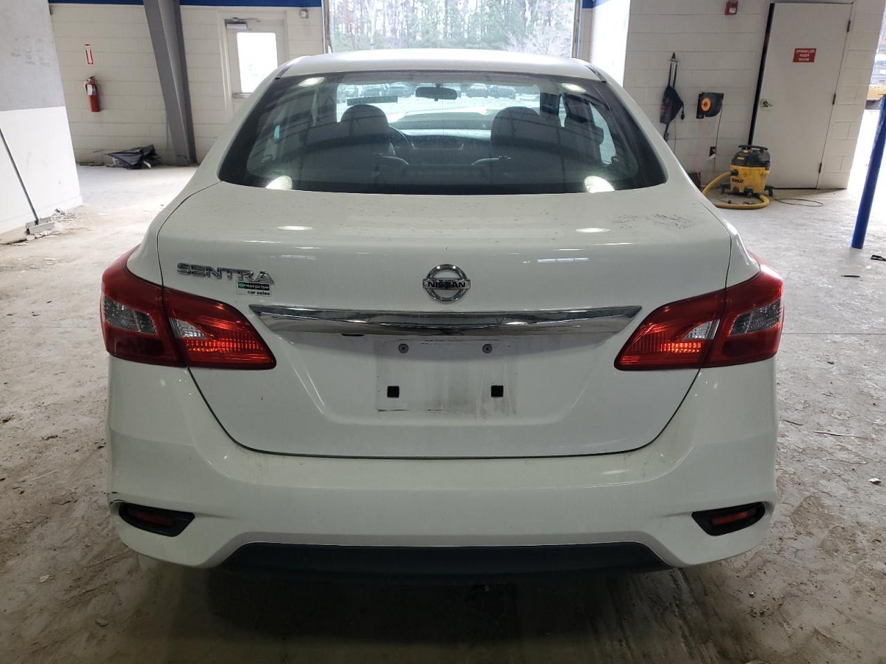 2018 NISSAN SENTRA S - Фото 6