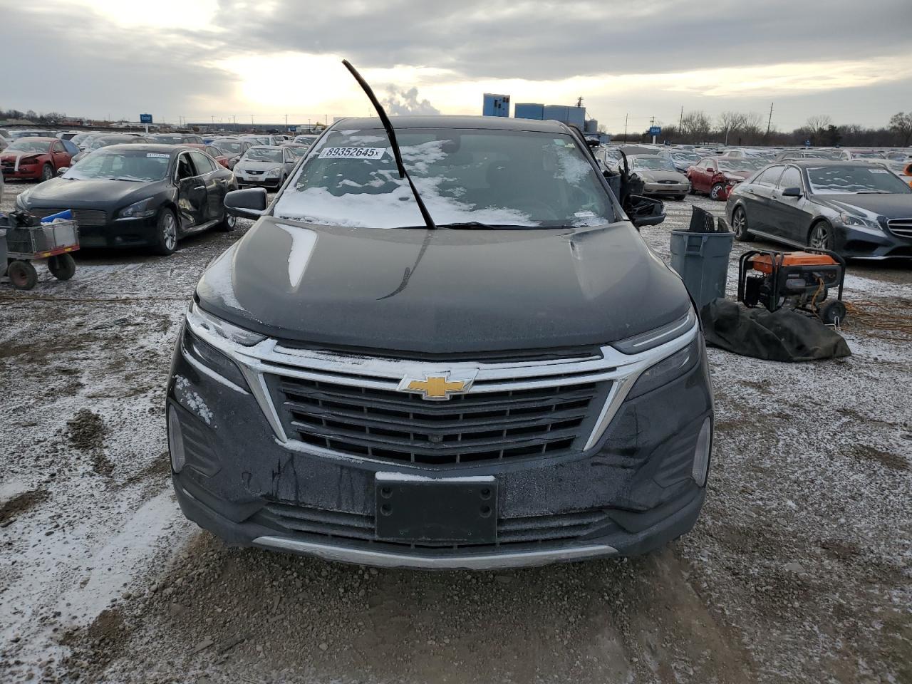 2024 CHEVROLET EQUINOX LT - Image 5