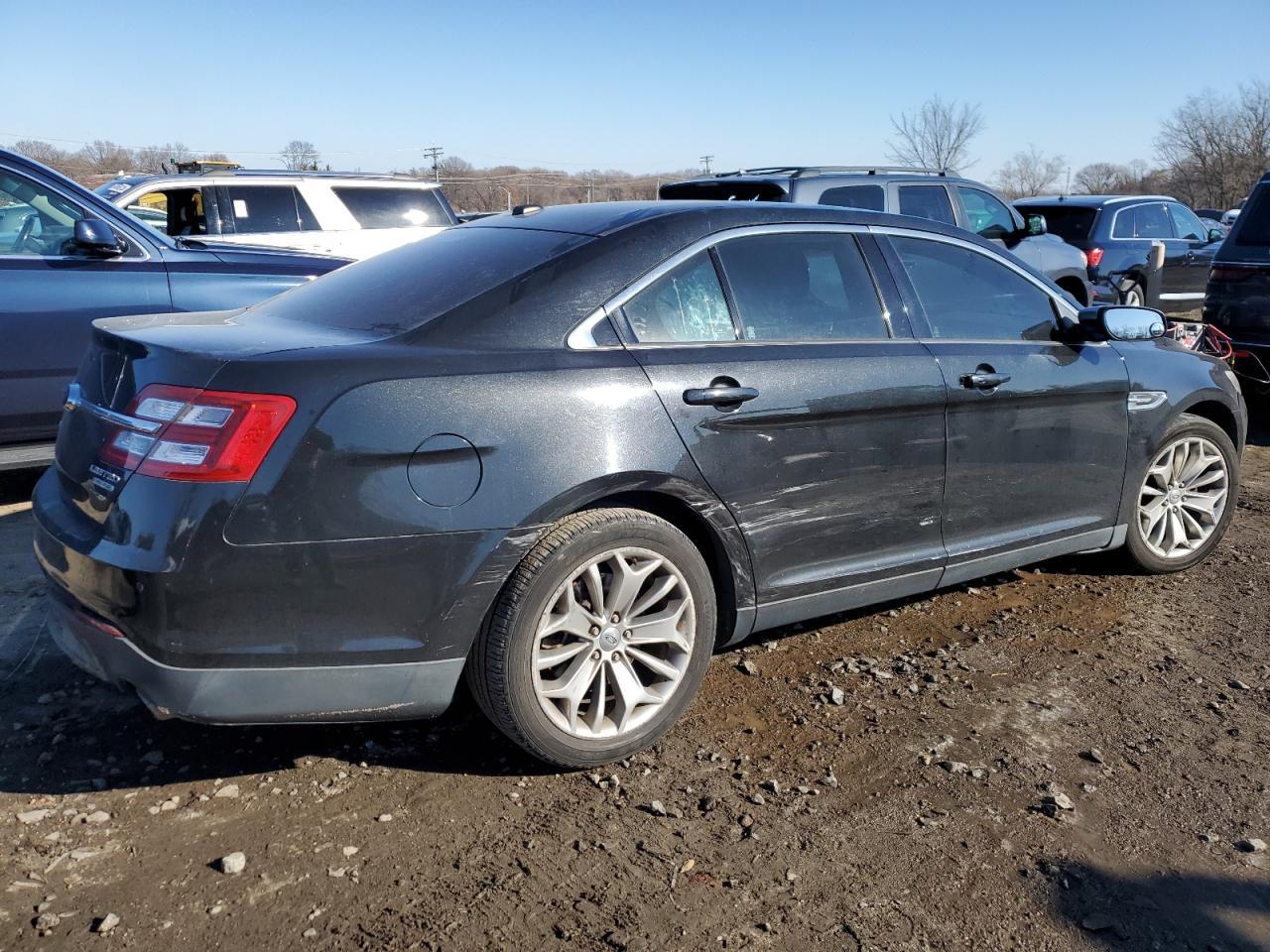 2013 FORD TAURUS LIM - Image 3