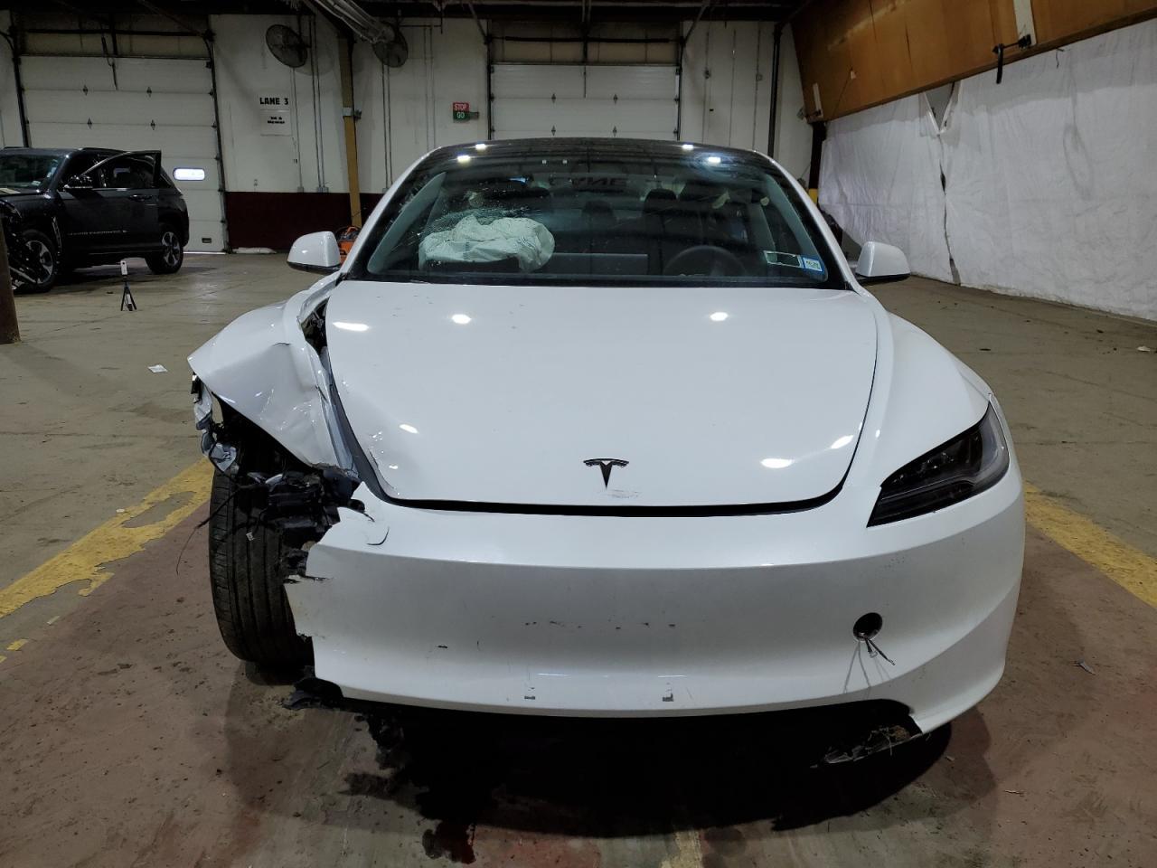 2024 TESLA MODEL 3 - Фото 5