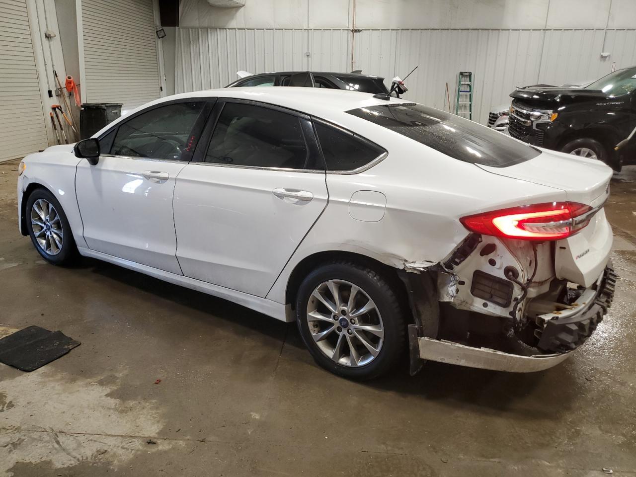 2017 FORD FUSION SE - Фото 2