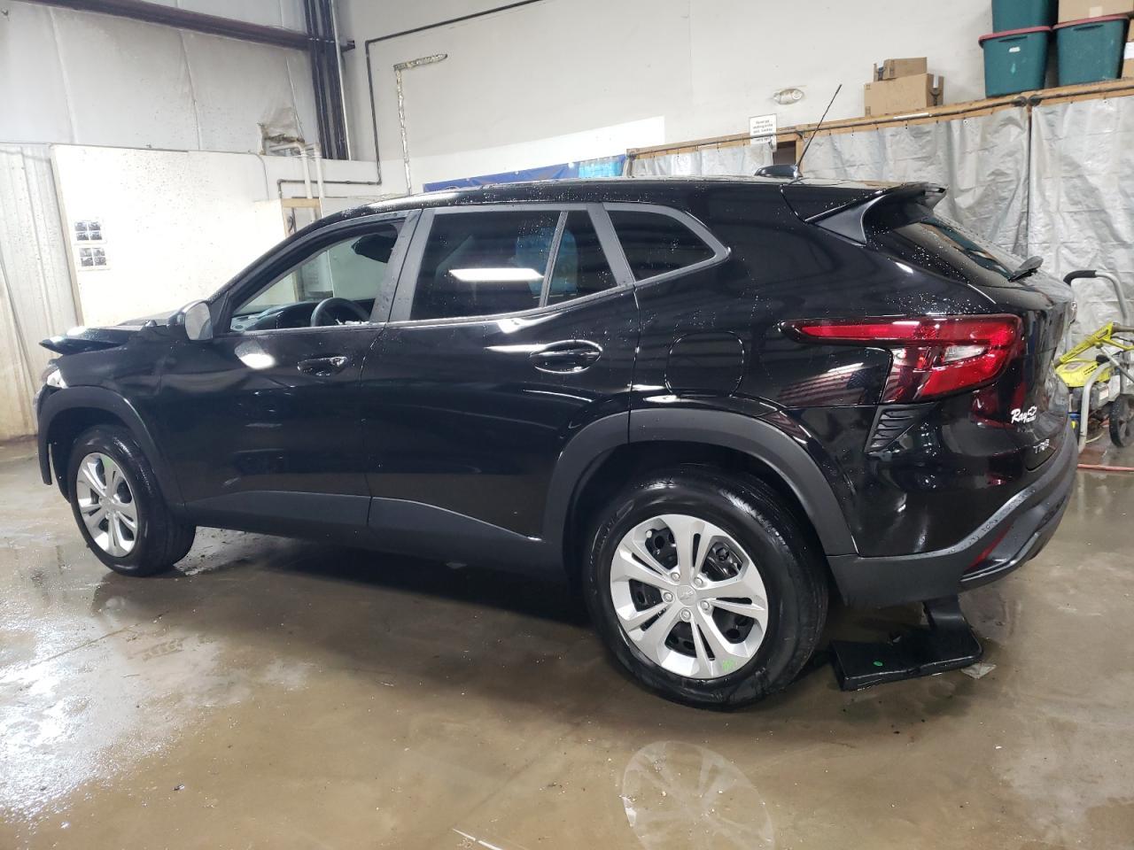 2024 CHEVROLET TRAX LS - Фото 2