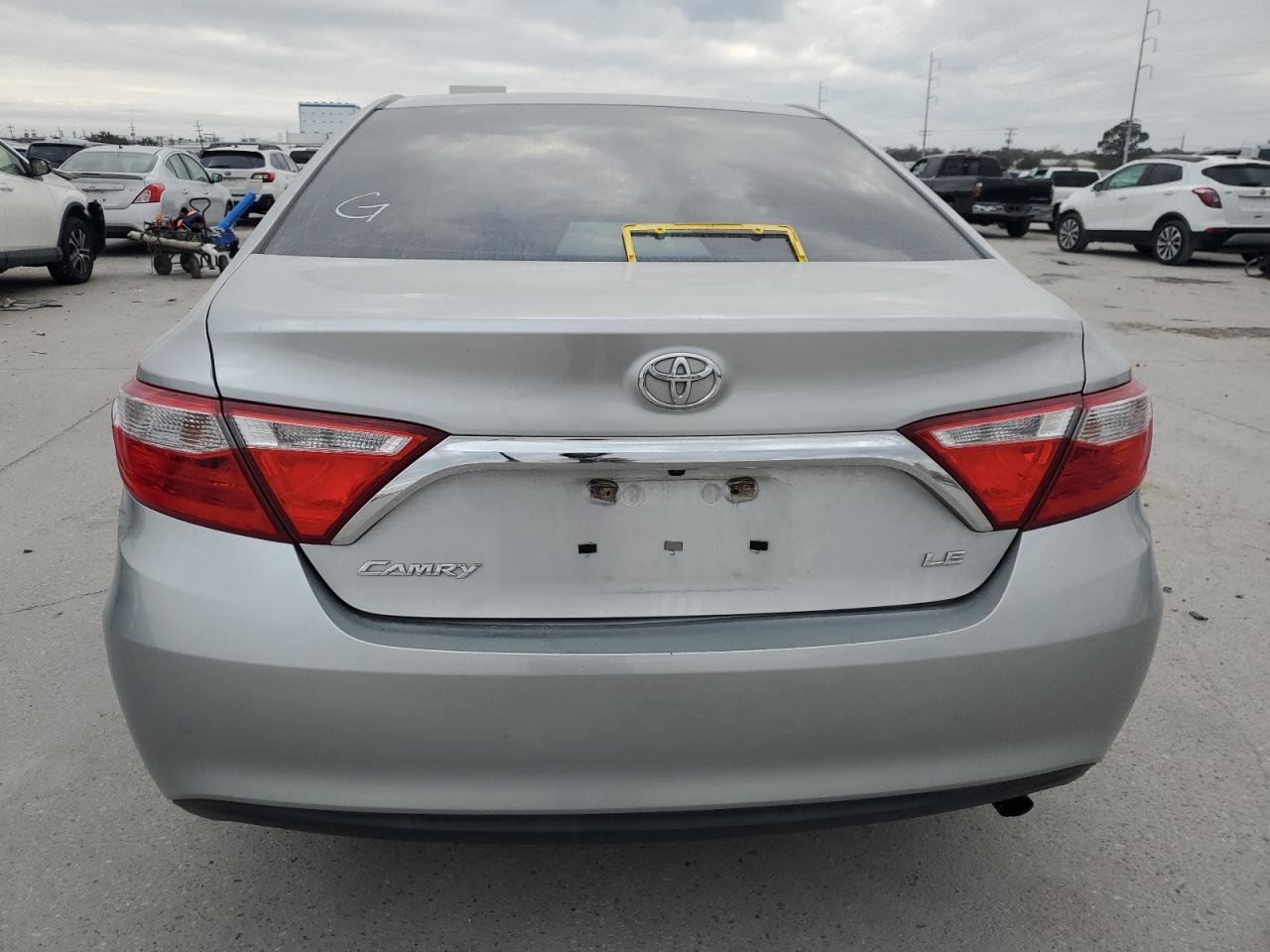 2016 TOYOTA CAMRY LE - Фото 6
