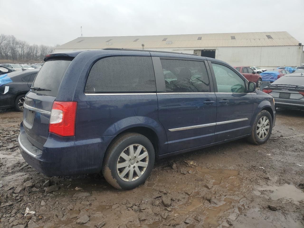 2014 CHRYSLER TOWN & COU - Image 3