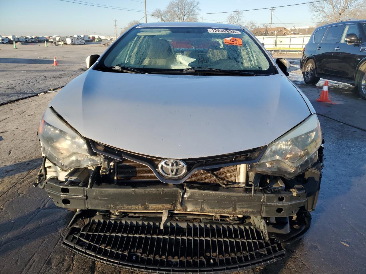 2015 TOYOTA COROLLA L - Фото 5