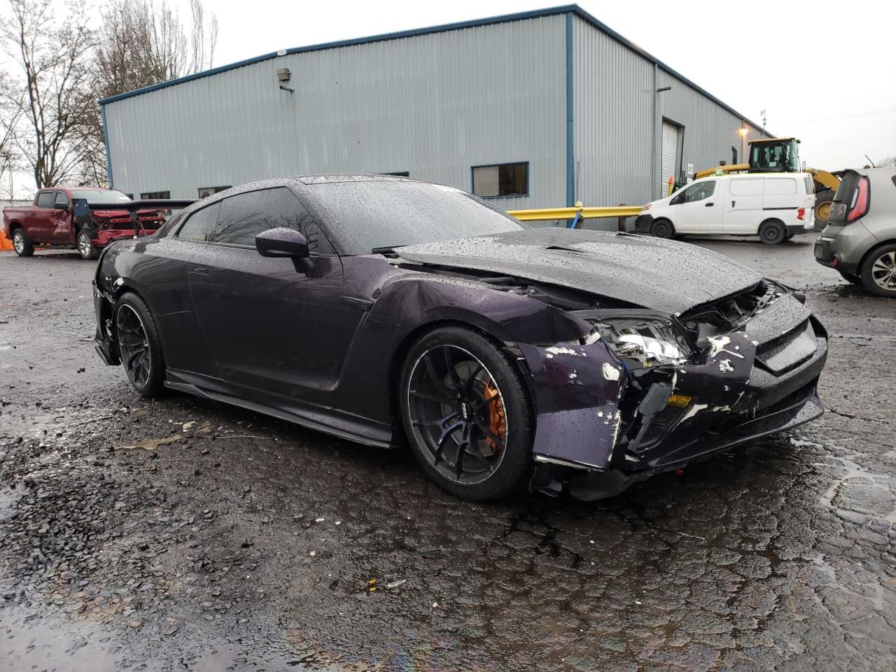 2021 NISSAN GT-R PREMI - Фото 4