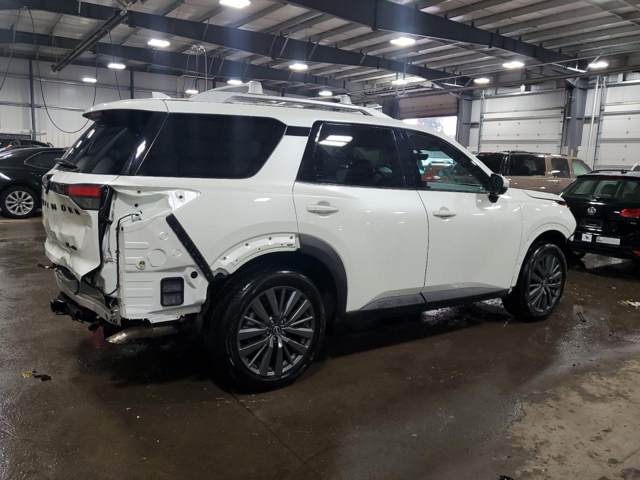 2024 NISSAN PATHFINDER - Image 3