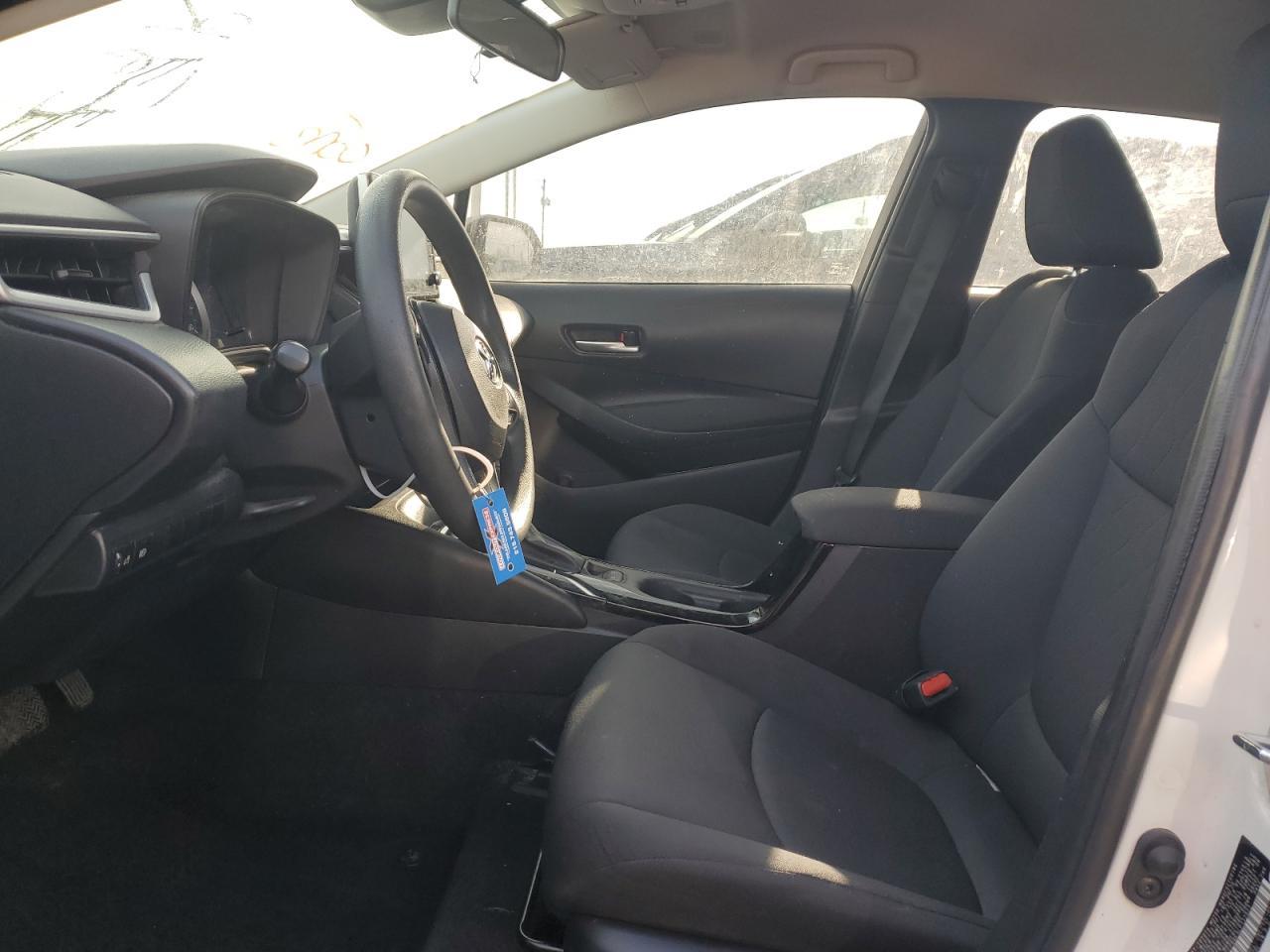 2020 TOYOTA COROLLA LE - Фото 7