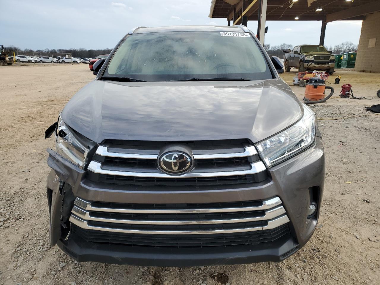 2018 TOYOTA HIGHLANDER - Image 5