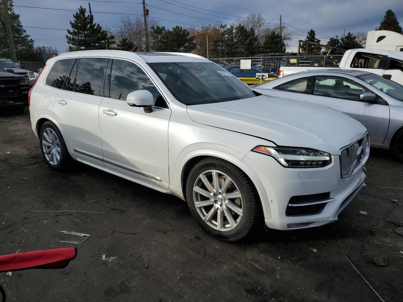 2016 VOLVO XC90 T6 - Image 4