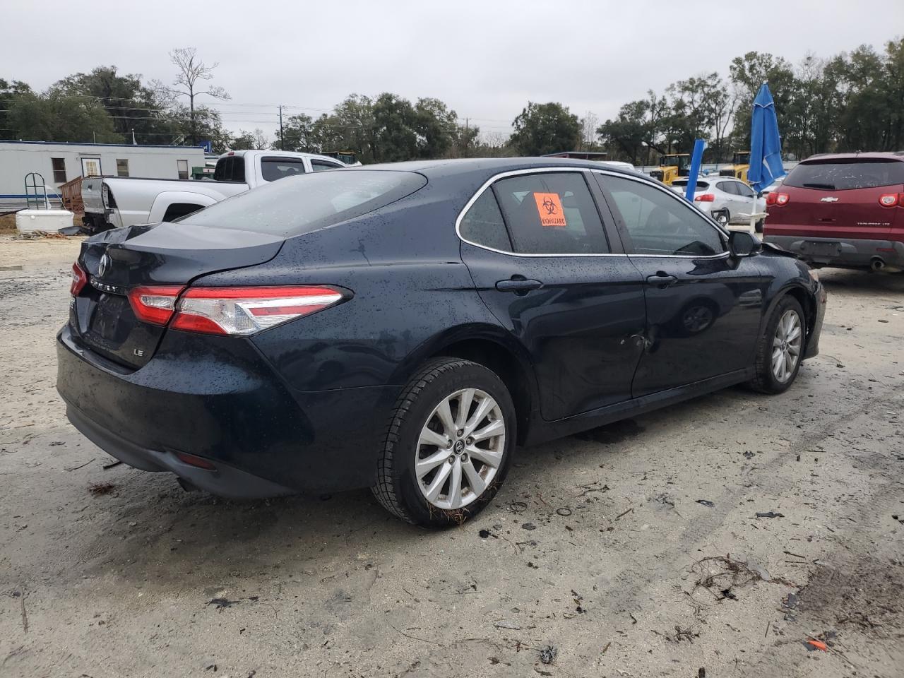 2018 TOYOTA CAMRY L - Фото 3