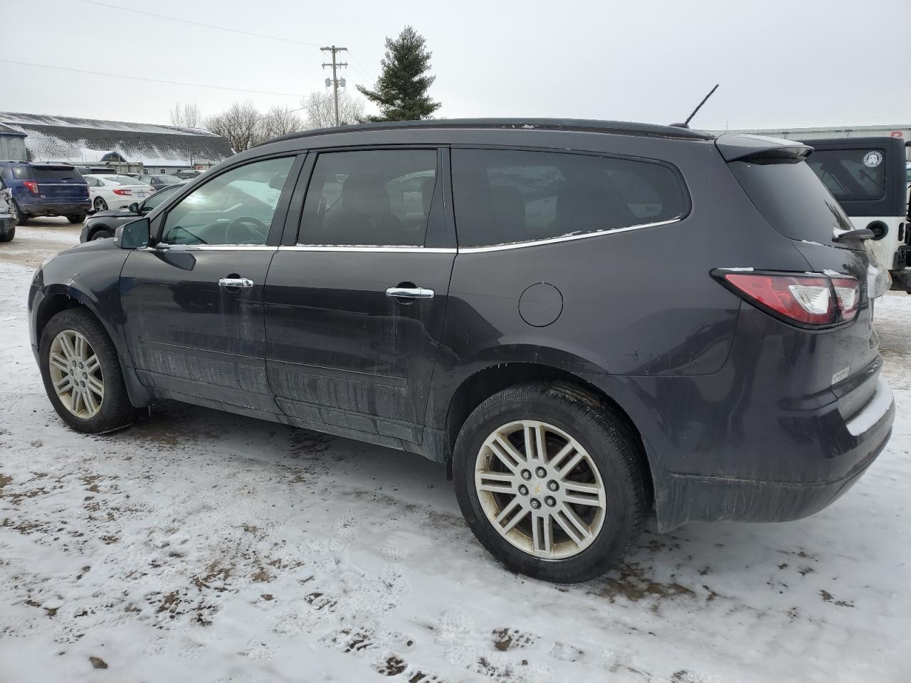 2014 CHEVROLET TRAVERSE L - Image 2