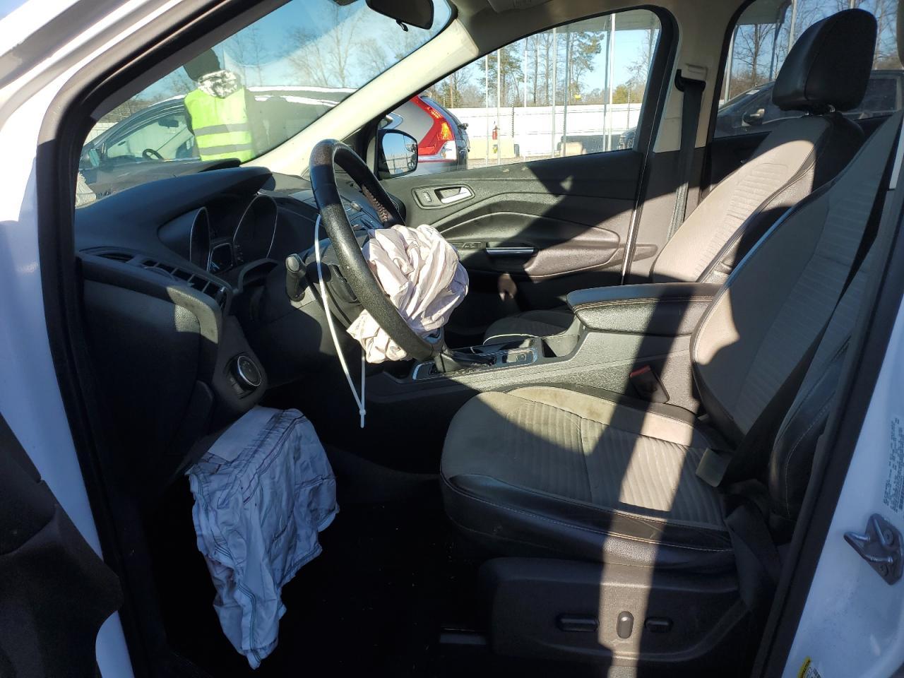 2017 FORD ESCAPE SE - Фото 7