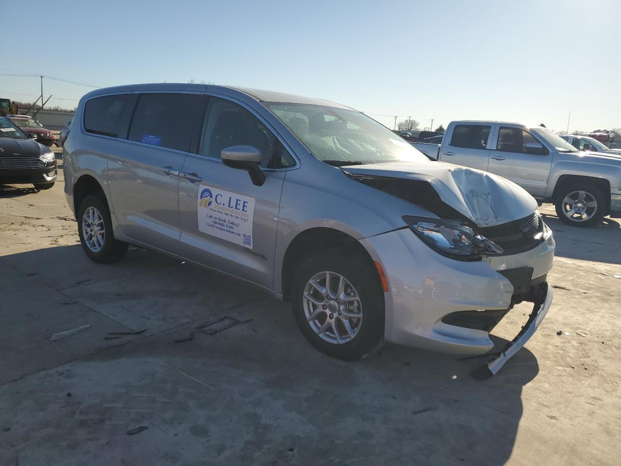 2022 CHRYSLER VOYAGER LX - Фото 4