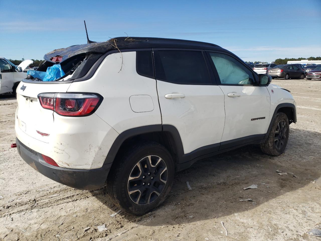 2019 JEEP COMPASS TR - Фото 3
