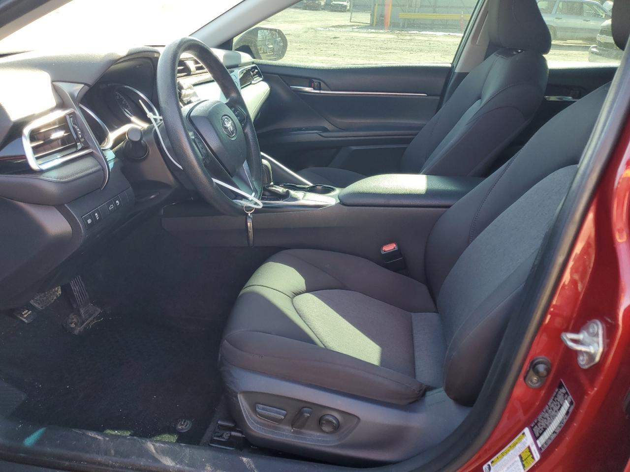 2018 TOYOTA CAMRY L - Фото 7