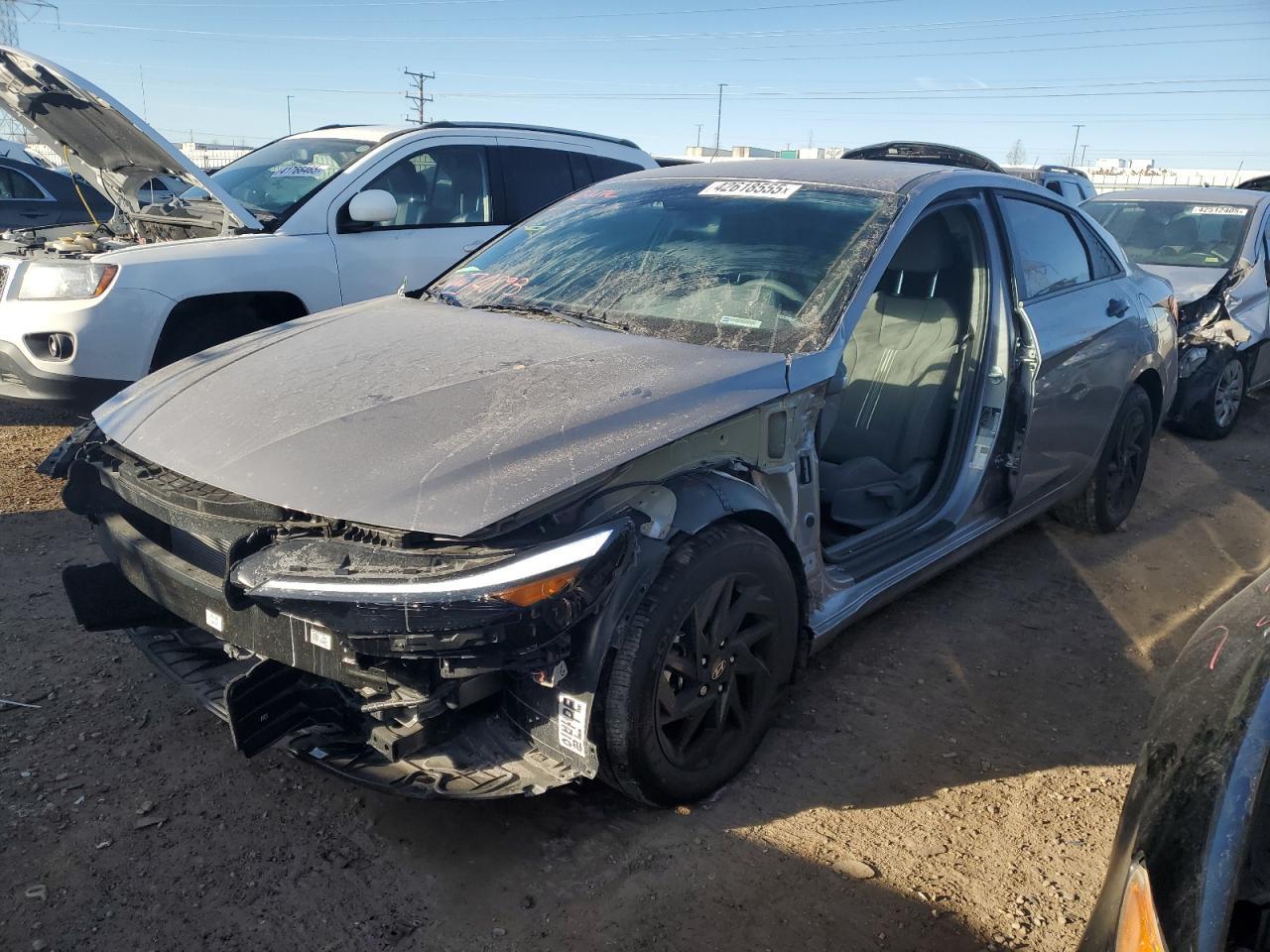 2024 HYUNDAI ELANTRA SE