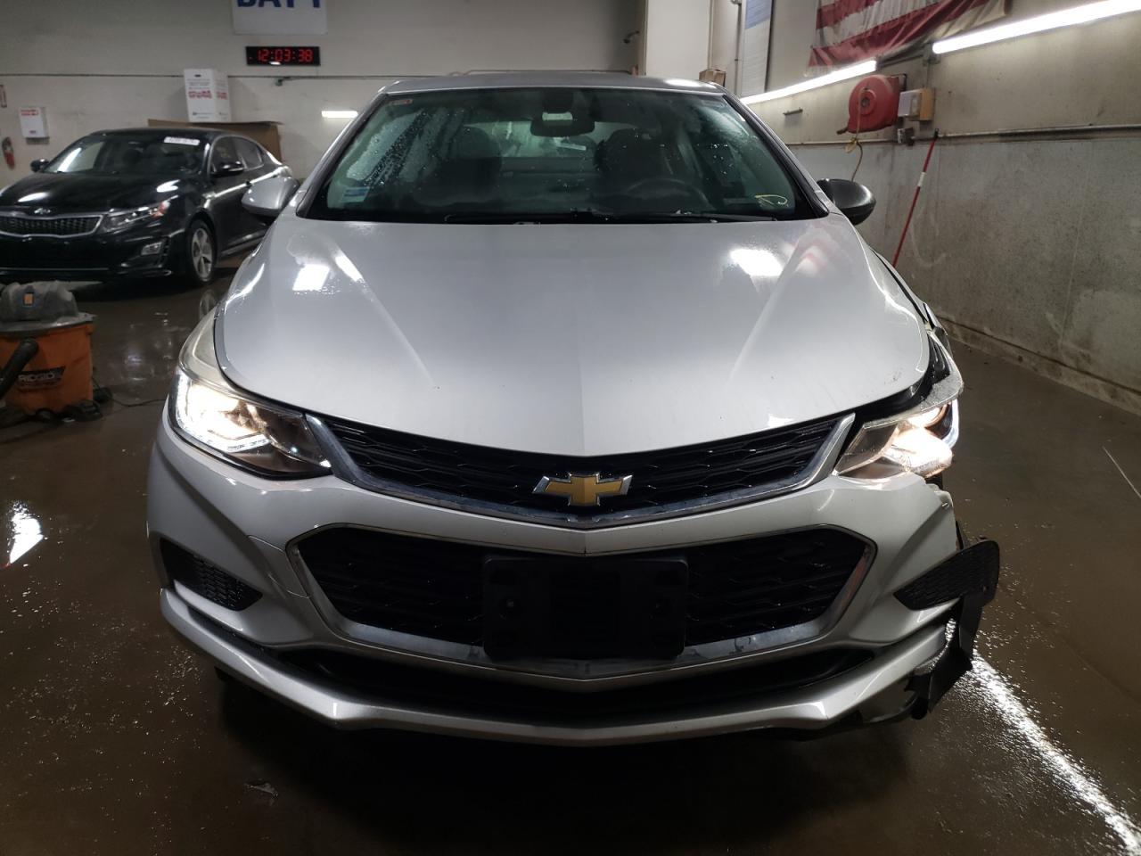 2017 CHEVROLET CRUZE LT - Фото 5